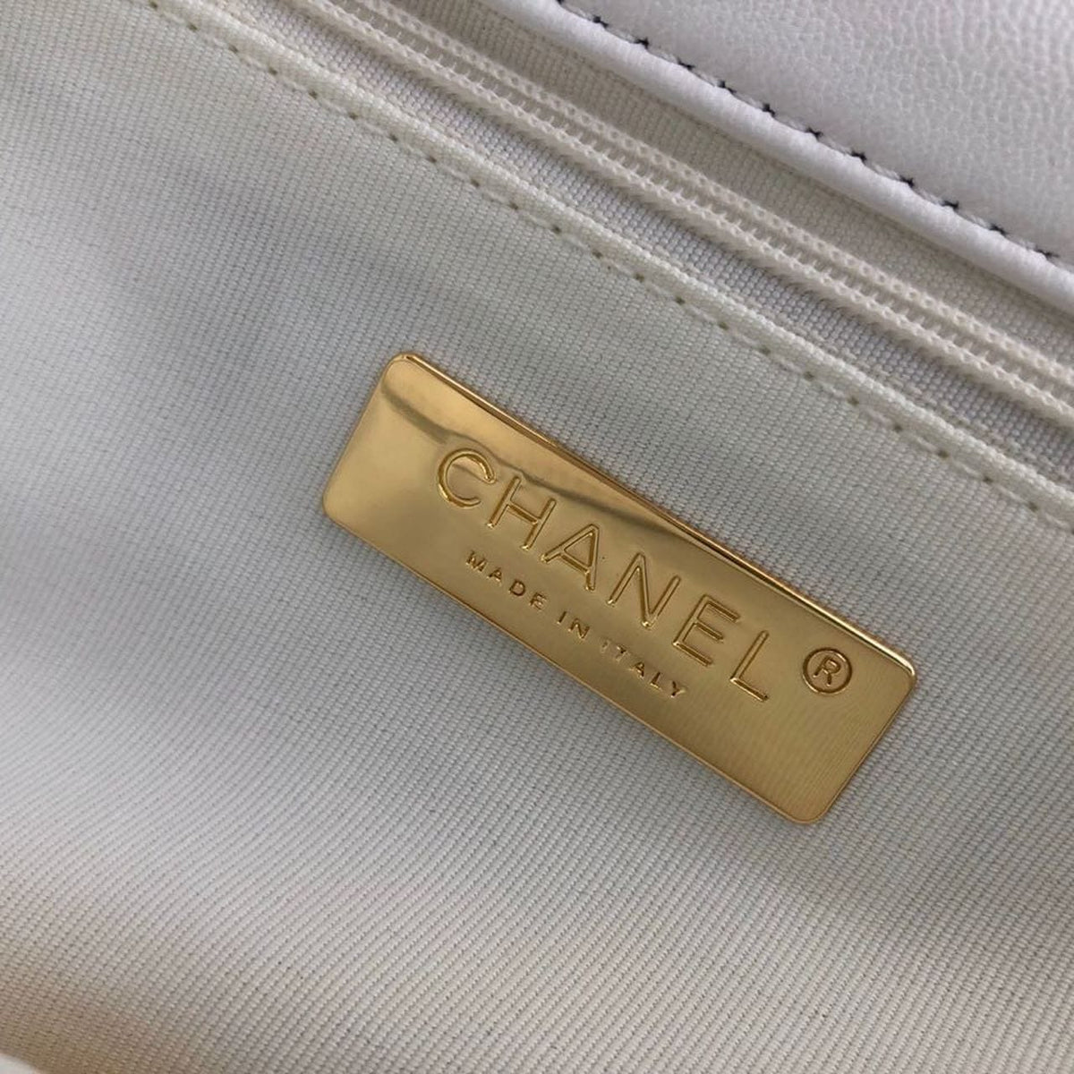 Chanel 19 Flap Bag 26cm Goatskin Leather Fall/Winter Act 1 Collection, White - view 10