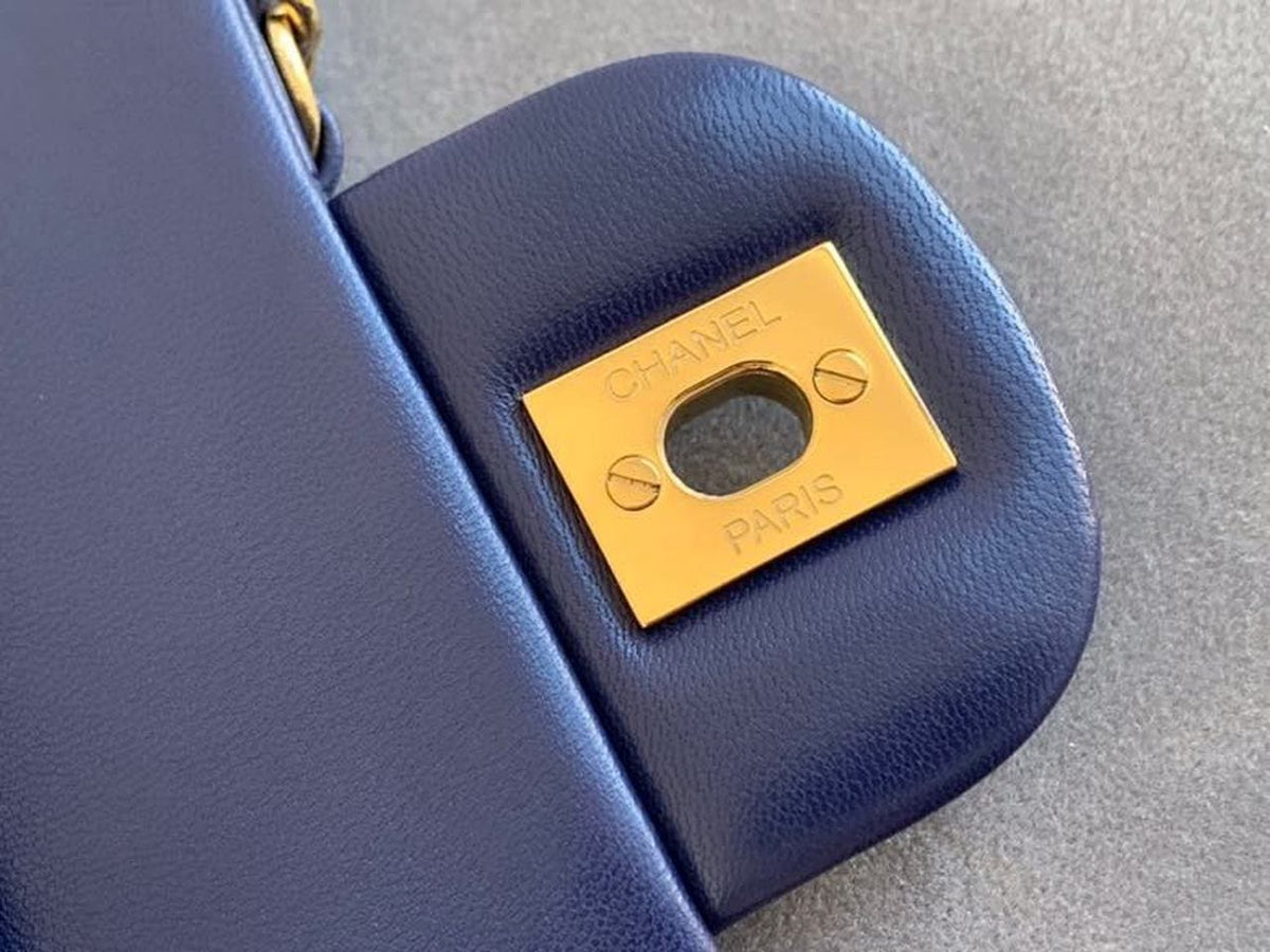 Chanel Classic Flap Bag 25cm Gold Hardware Lambskin Leather Spring/Summer Collection Navy Blue - view 10