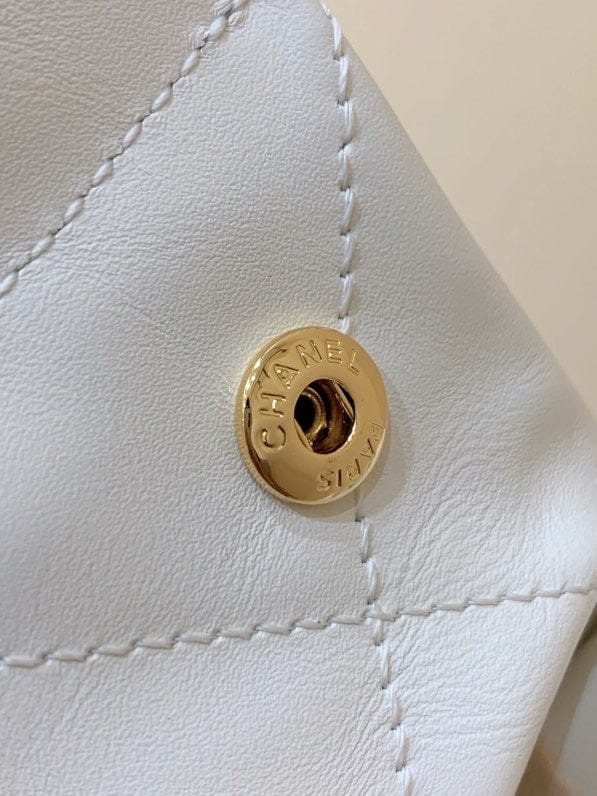 Chanel 22 Large Handbag 37cm White - view 7