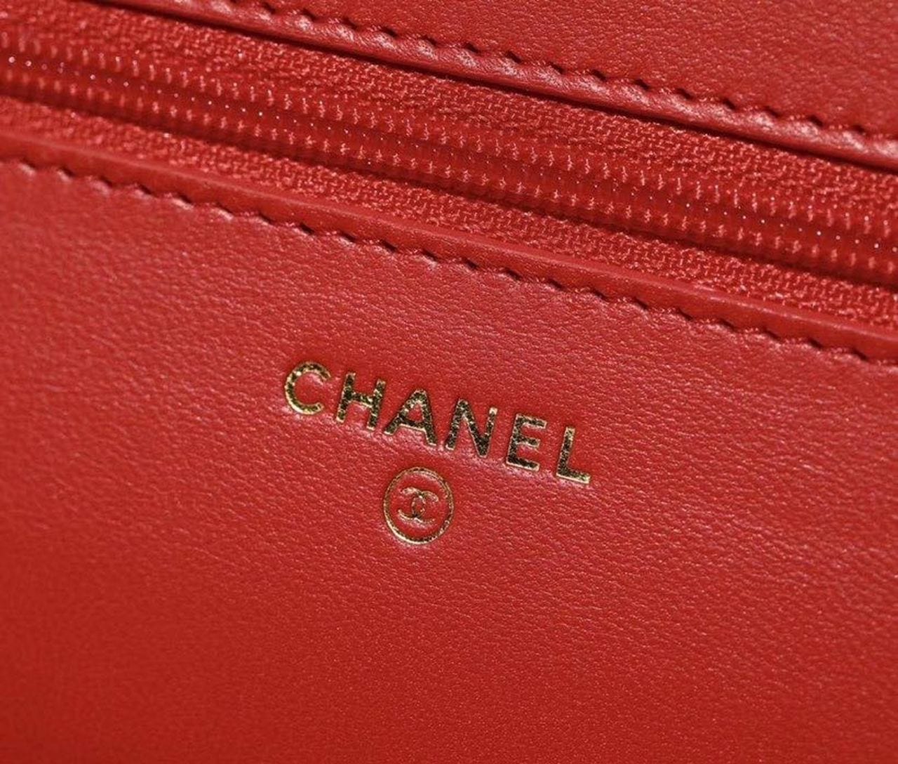 Chanel 19 WOC Flap Bag 20cm Goatskin Leather Spring/Summer Act 1 Collection, Red - view 11