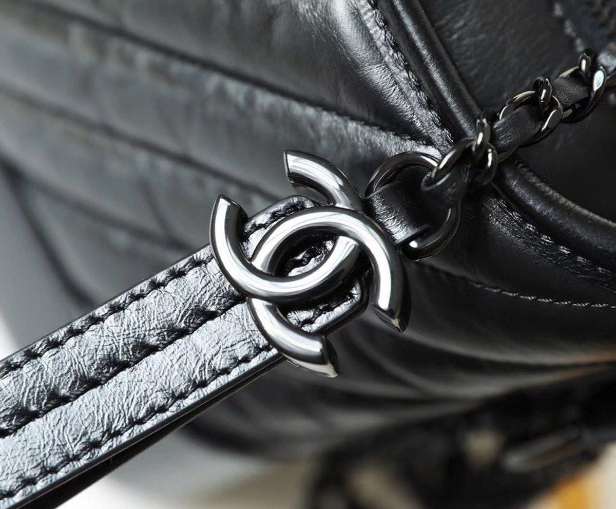 Chanel Chevron Gabrielle Hobo Bag 20cm Aged Calfskin Leather Spring/Summer Act 1 Collection, So Black - view 8