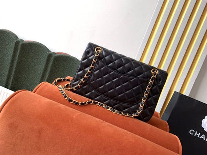 Chanel Classic Flap Bag 25cm Gold Hardware Lambskin Leather Spring/Summer Collection Black - view 5